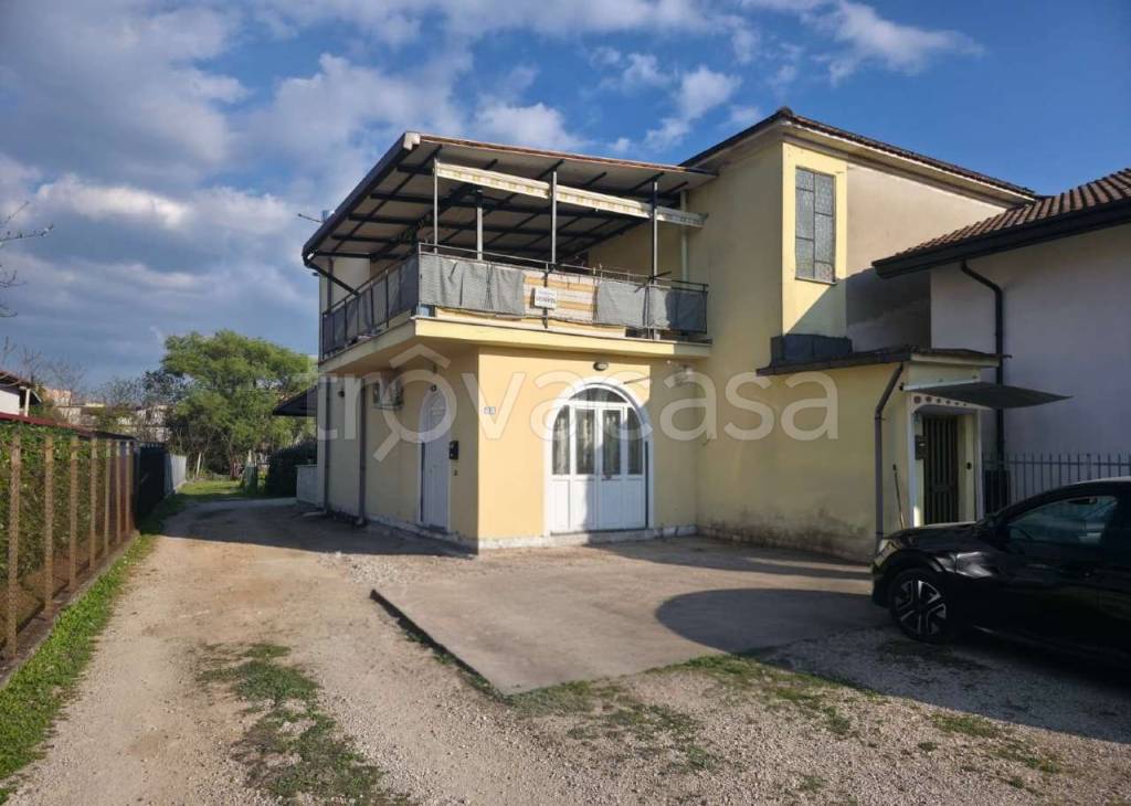 casa indipendente in vendita a Frosinone