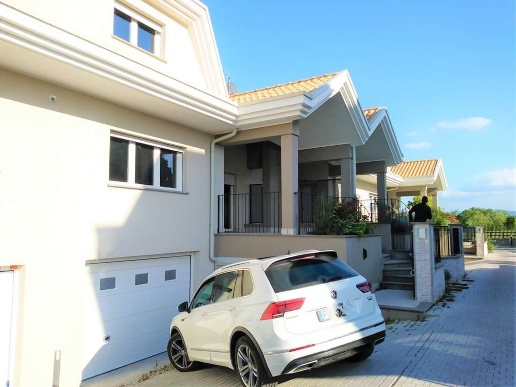 casa indipendente in vendita a Frosinone