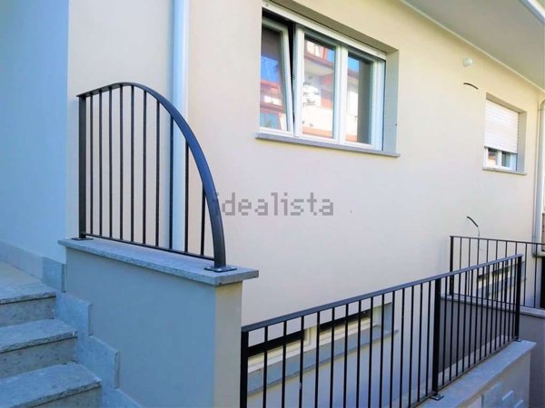 casa indipendente in vendita a Frosinone