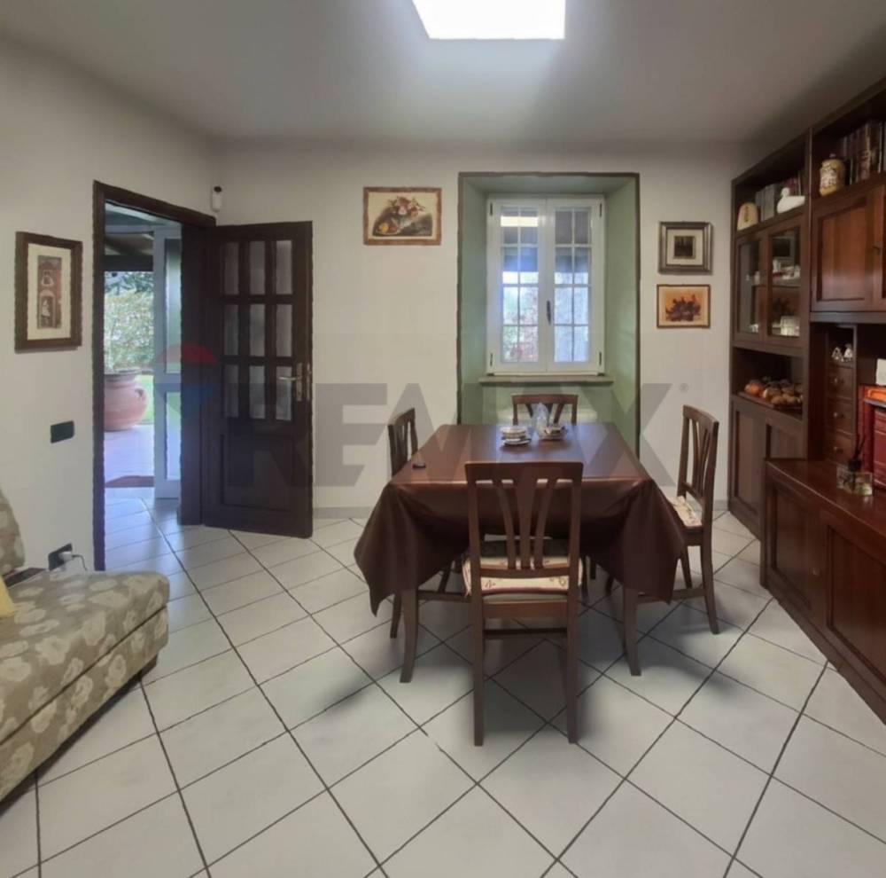 casa indipendente in vendita a Frosinone