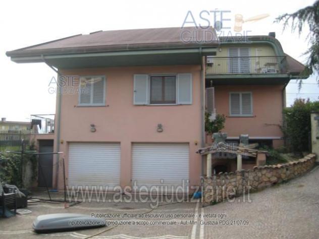 casa indipendente in vendita a Frosinone