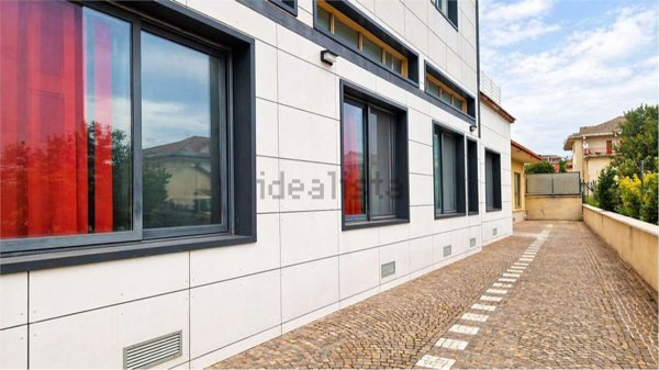 casa indipendente in vendita a Frosinone