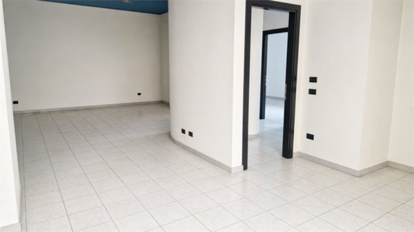 negozio in vendita a Frosinone