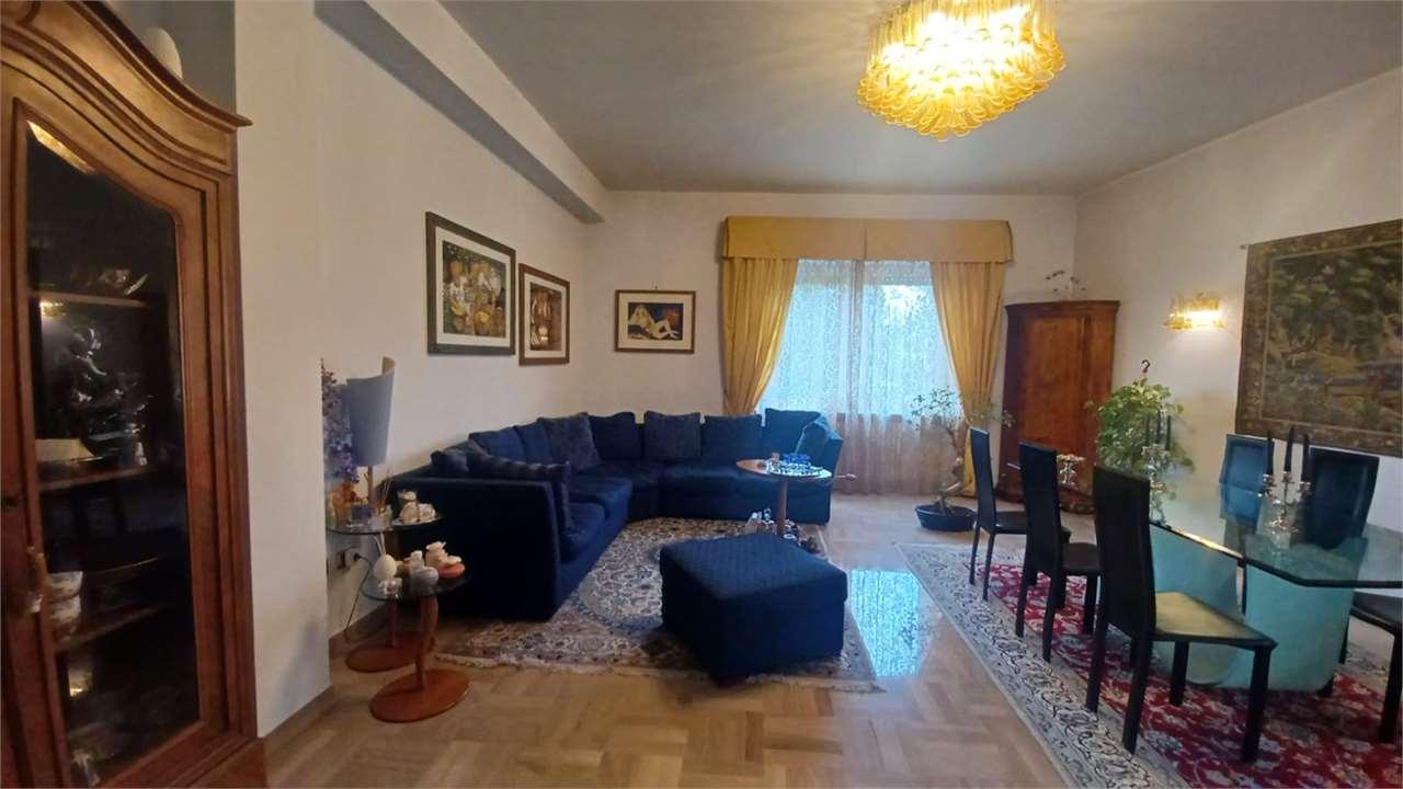 pentavano in vendita a Frosinone
