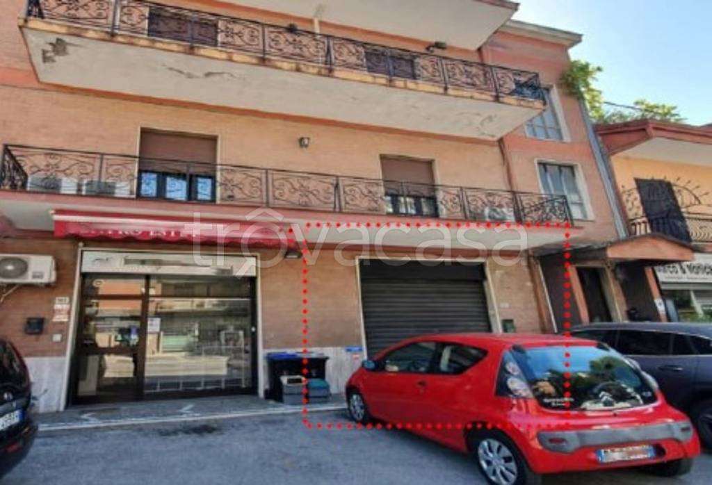 negozio in vendita a Frosinone