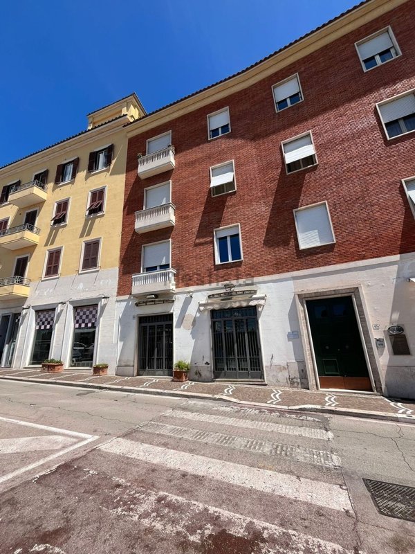 casa indipendente in vendita a Frosinone
