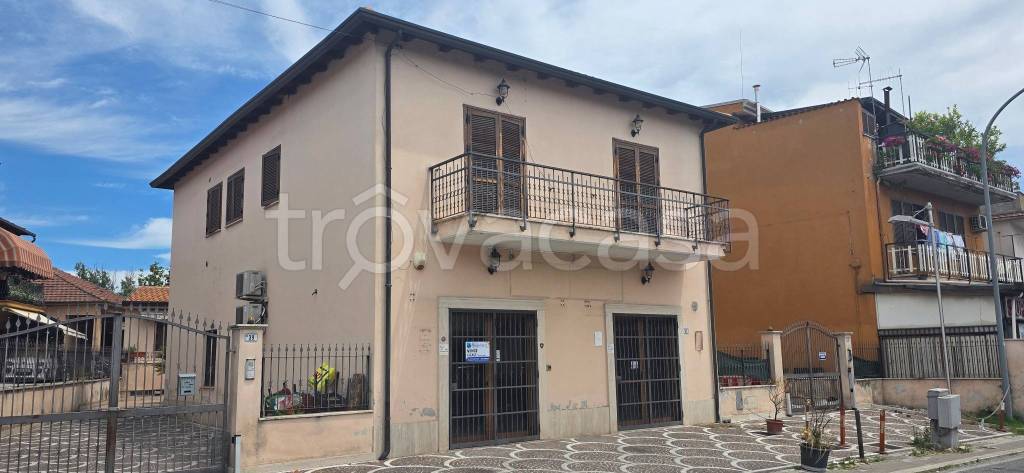 negozio in vendita a Frosinone