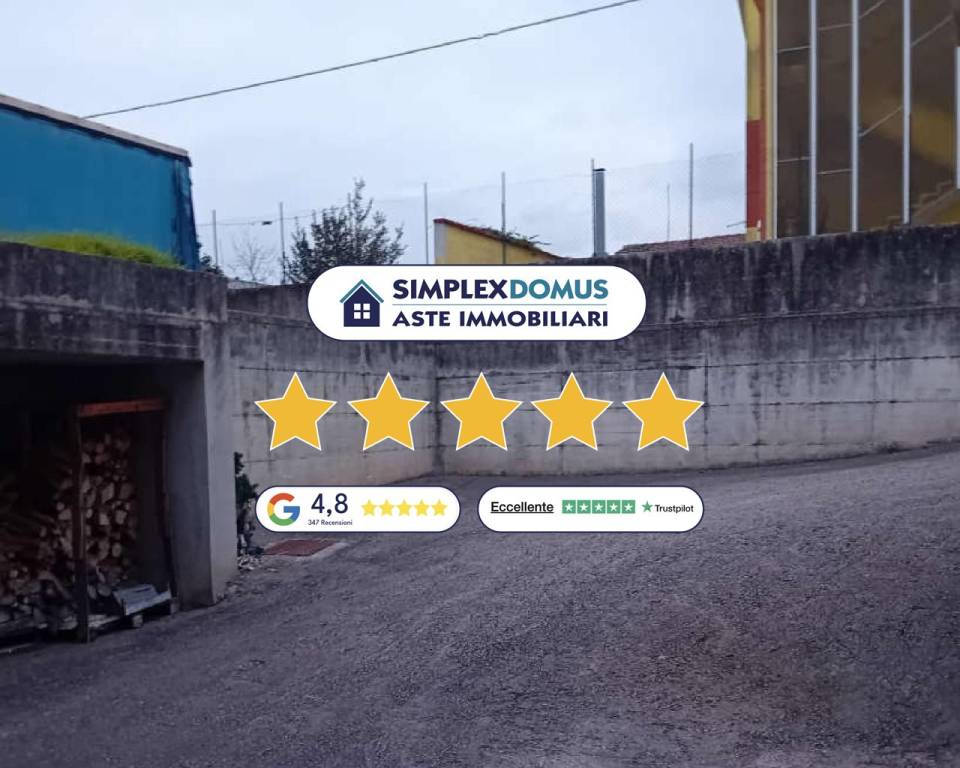 casa indipendente in vendita a Frosinone