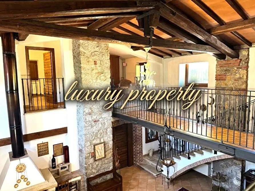 casa indipendente in vendita a Frosinone