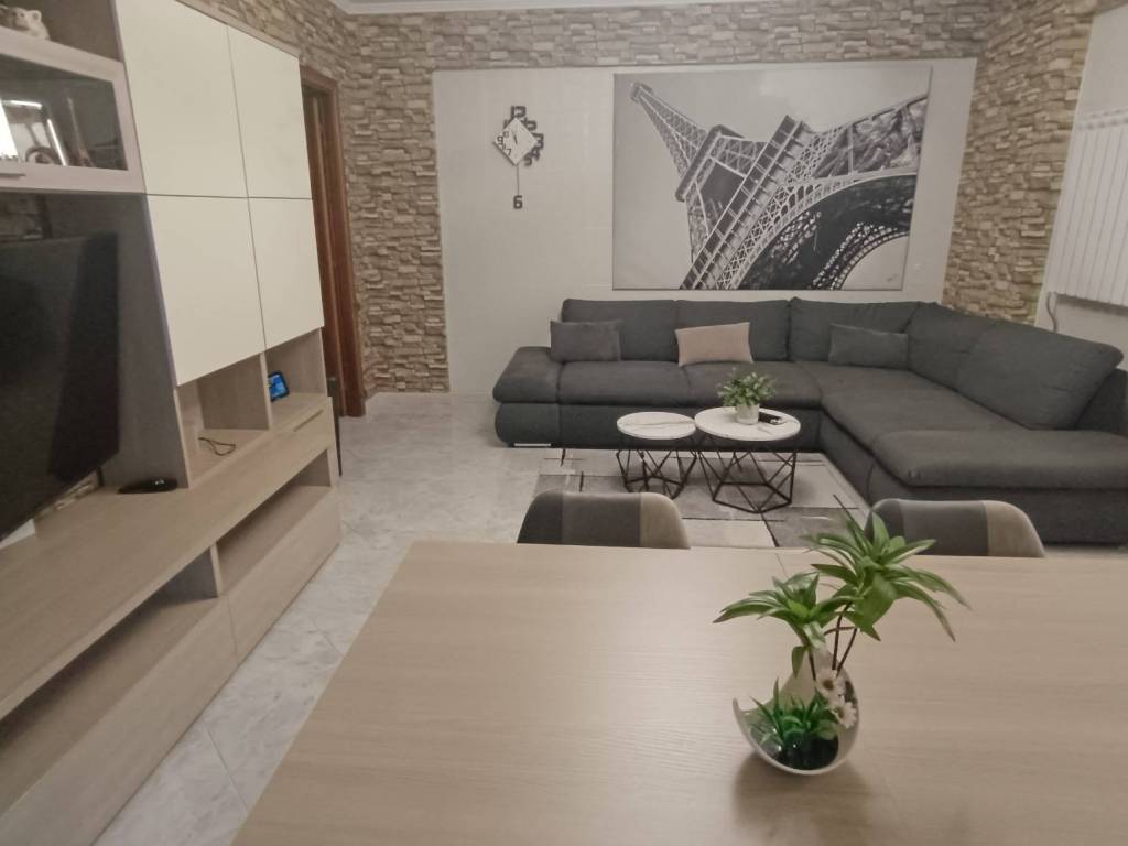 appartamento in vendita a Frosinone in zona Le Rase