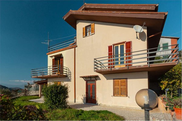 casa indipendente in vendita a Fumone