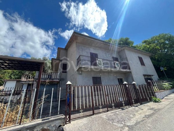 casa indipendente in vendita a Fumone