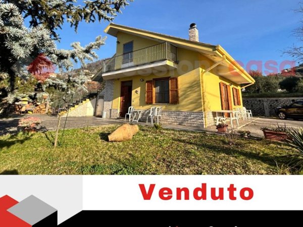 casa indipendente in vendita a Fumone