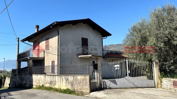 casa indipendente in vendita a Fumone