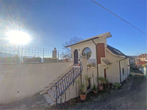 casa indipendente in vendita a Gallinaro