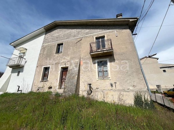 casa indipendente in vendita a Gallinaro