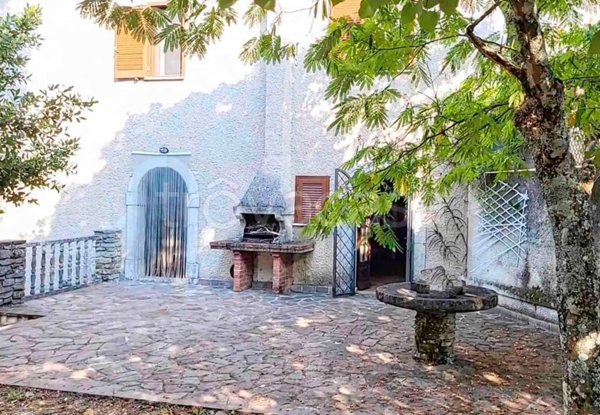 casa indipendente in vendita a Gallinaro