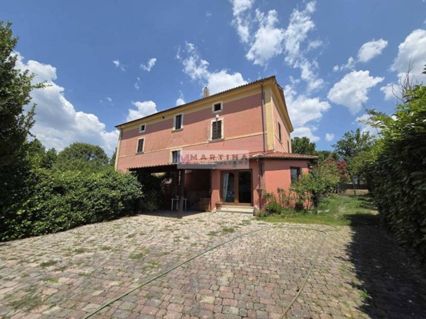 casa indipendente in vendita a Gallinaro