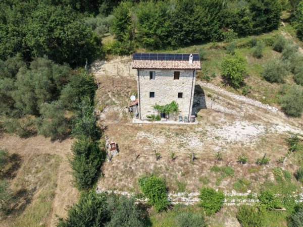 casa indipendente in vendita a Gallinaro