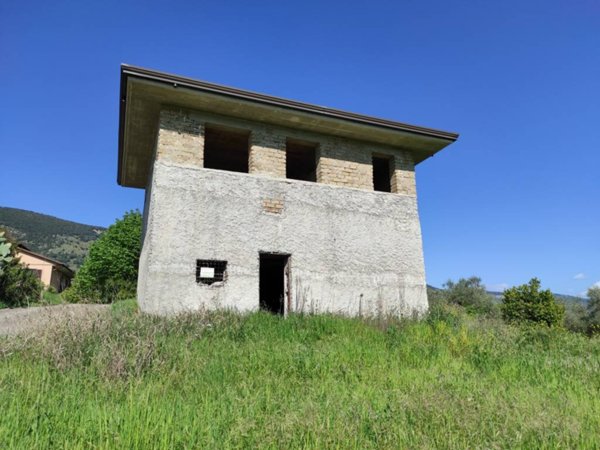 casa indipendente in vendita a Giuliano di Roma