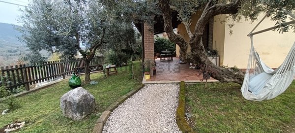 casa indipendente in vendita a Giuliano di Roma