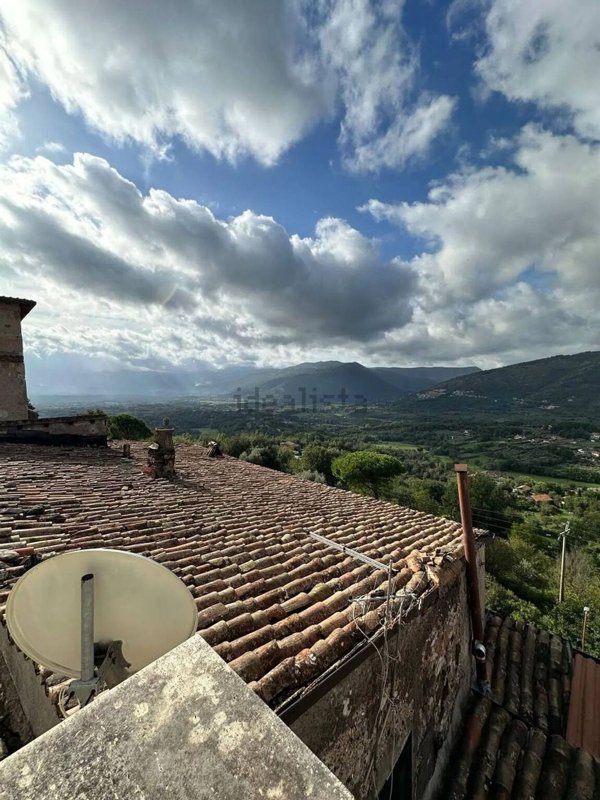 casa indipendente in vendita a Giuliano di Roma