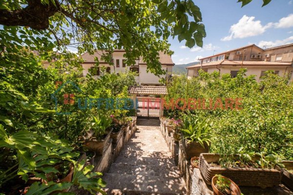 appartamento in vendita a Giuliano di Roma