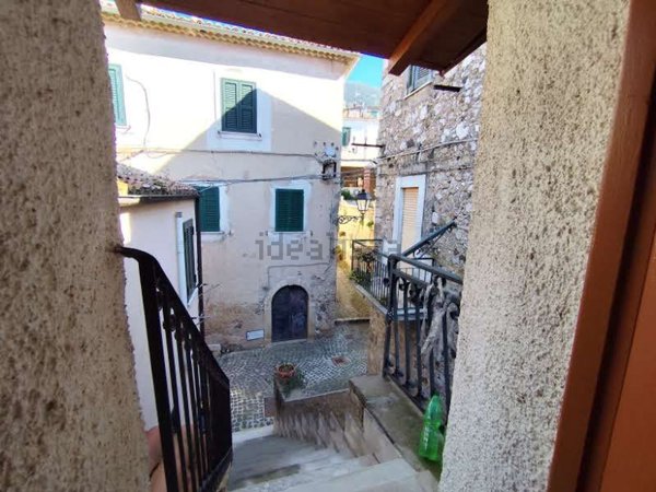 appartamento in vendita a Giuliano di Roma