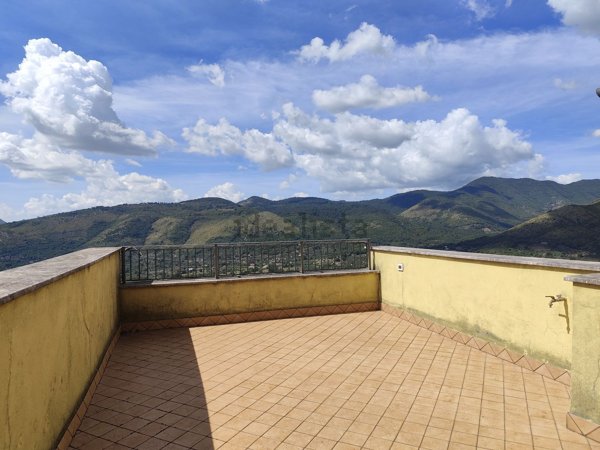 appartamento in vendita a Giuliano di Roma