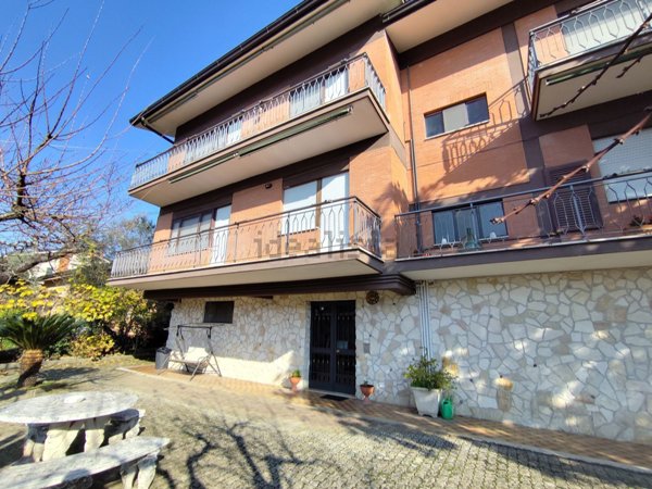 appartamento in vendita a Giuliano di Roma