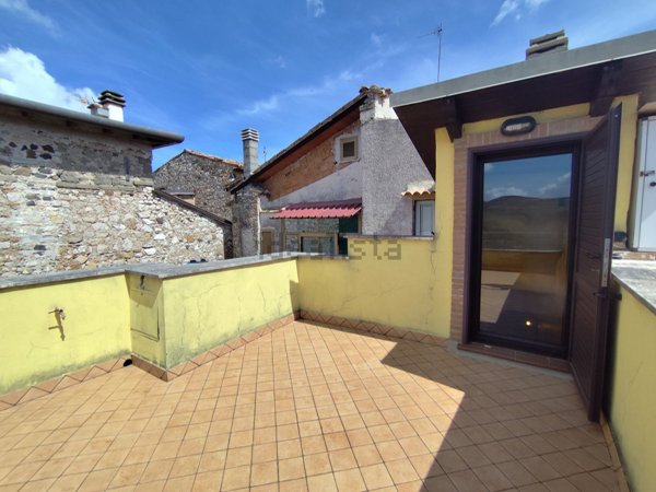 appartamento in vendita a Giuliano di Roma