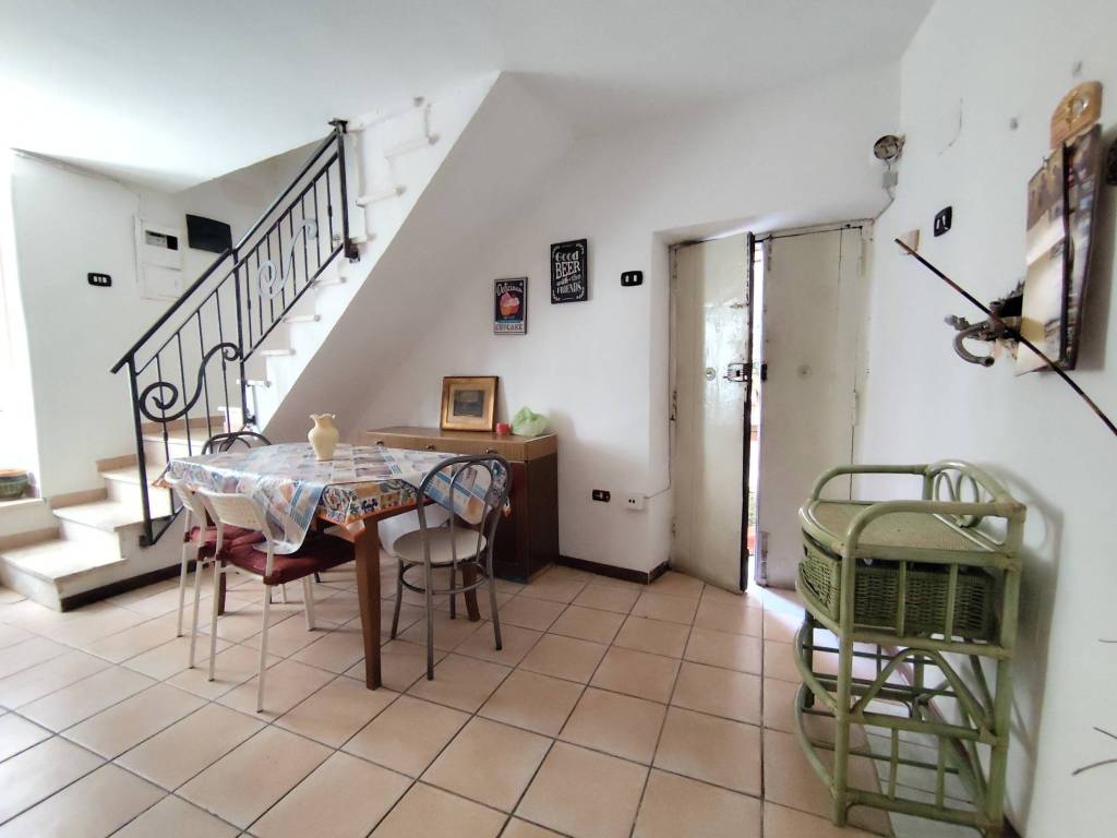 casa indipendente in vendita a Giuliano di Roma