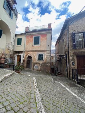 casa indipendente in vendita a Guarcino