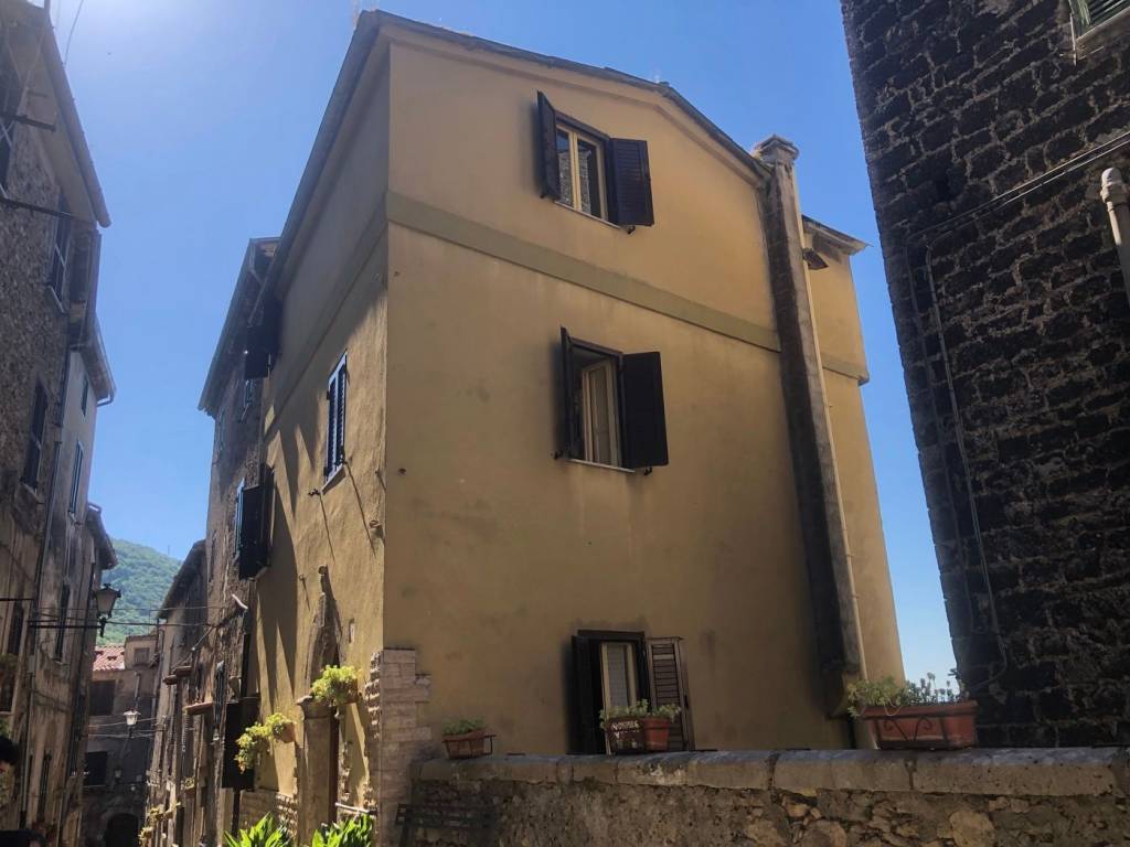 casa indipendente in vendita a Guarcino