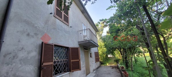 casa indipendente in vendita ad Isola del Liri