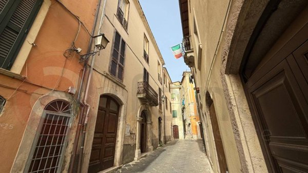 appartamento in vendita ad Isola del Liri