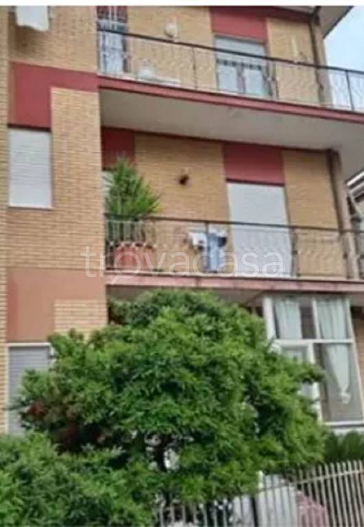 appartamento in vendita ad Isola del Liri in zona Capitino