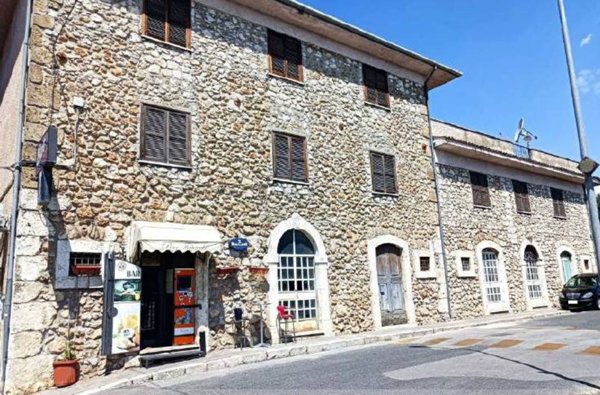 appartamento in vendita ad Isola del Liri in zona Carnello
