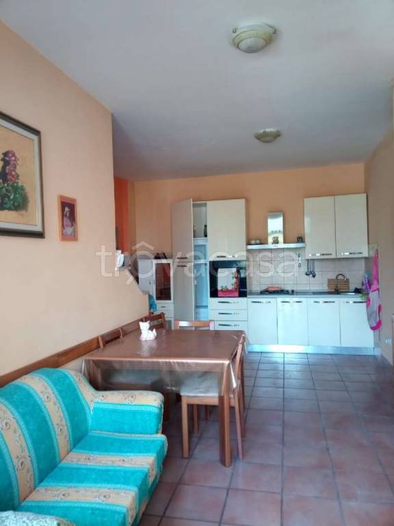 casa indipendente in vendita ad Isola del Liri