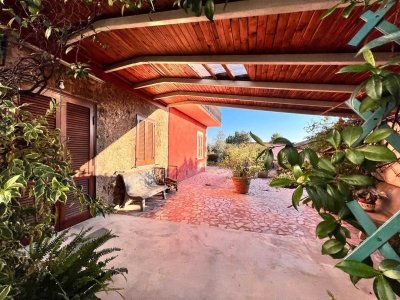 casa indipendente in vendita ad Isola del Liri