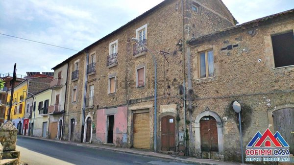 casa indipendente in vendita ad Isola del Liri in zona Carnello