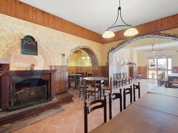 casa indipendente in vendita ad Isola del Liri in zona Capitino