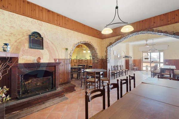 casa indipendente in vendita ad Isola del Liri in zona Capitino