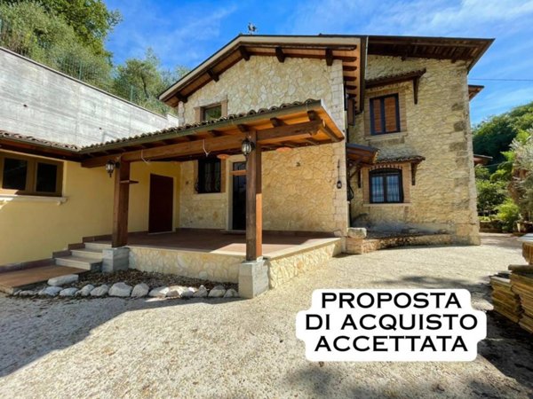 appartamento in vendita ad Isola del Liri