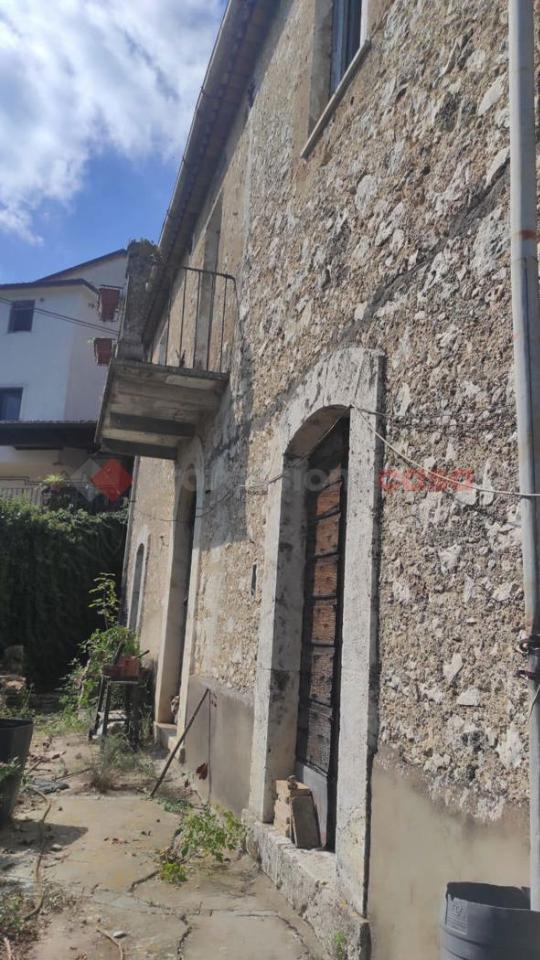 casa indipendente in vendita ad Isola del Liri