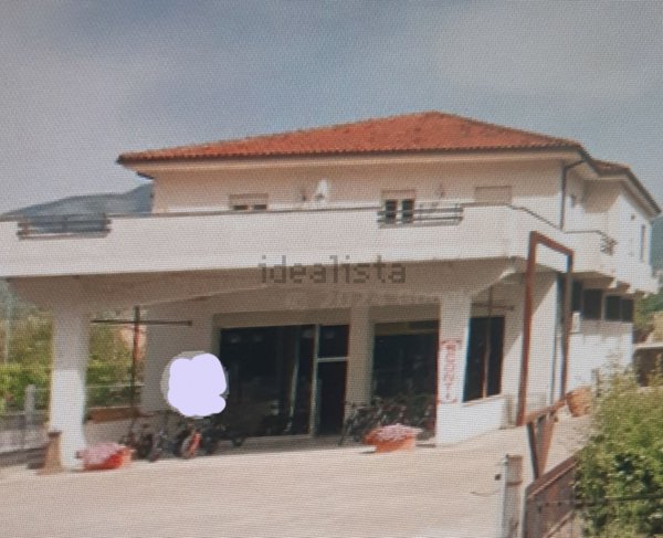 casa indipendente in vendita ad Isola del Liri