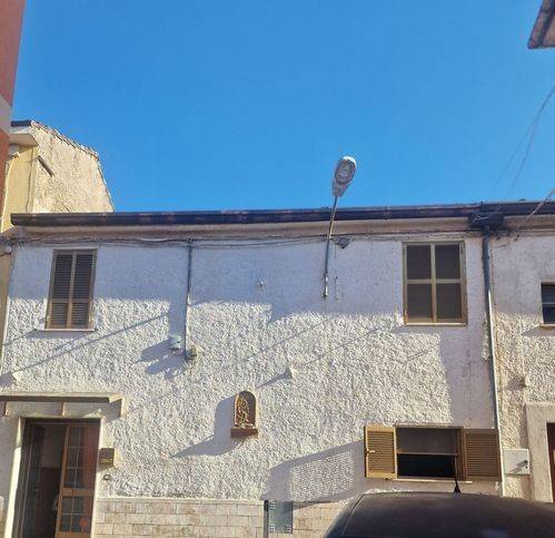 appartamento in vendita ad Isola del Liri in zona Carnello