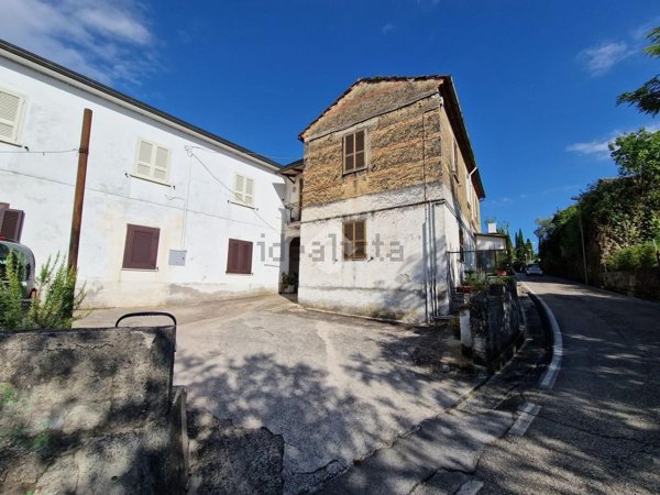 appartamento in vendita ad Isola del Liri