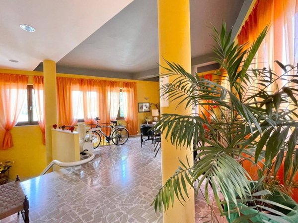 casa indipendente in vendita ad Isola del Liri