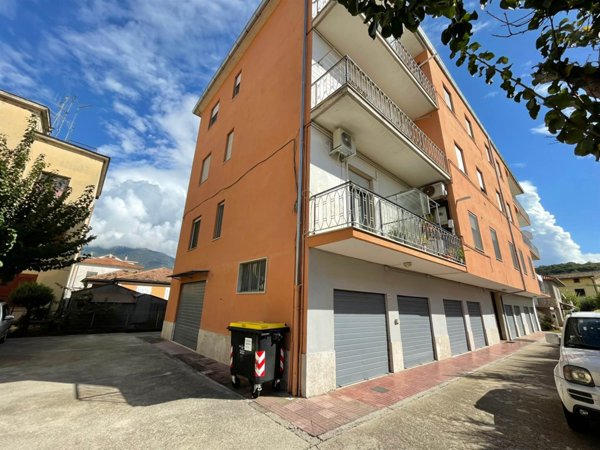 appartamento in vendita ad Isola del Liri in zona San Domenico